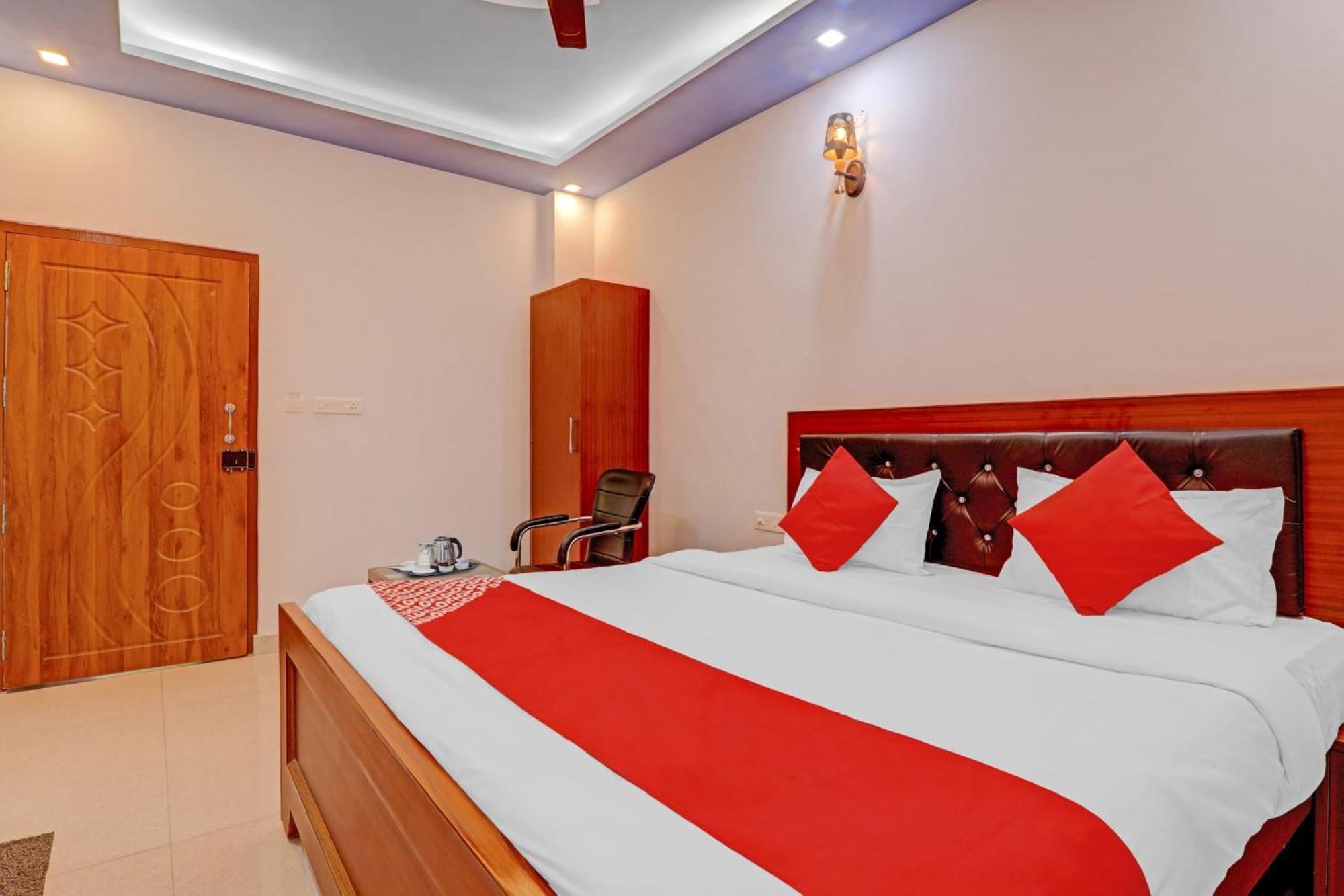 Hotel O Chauhan Palace Lakhnau Kültér fotó