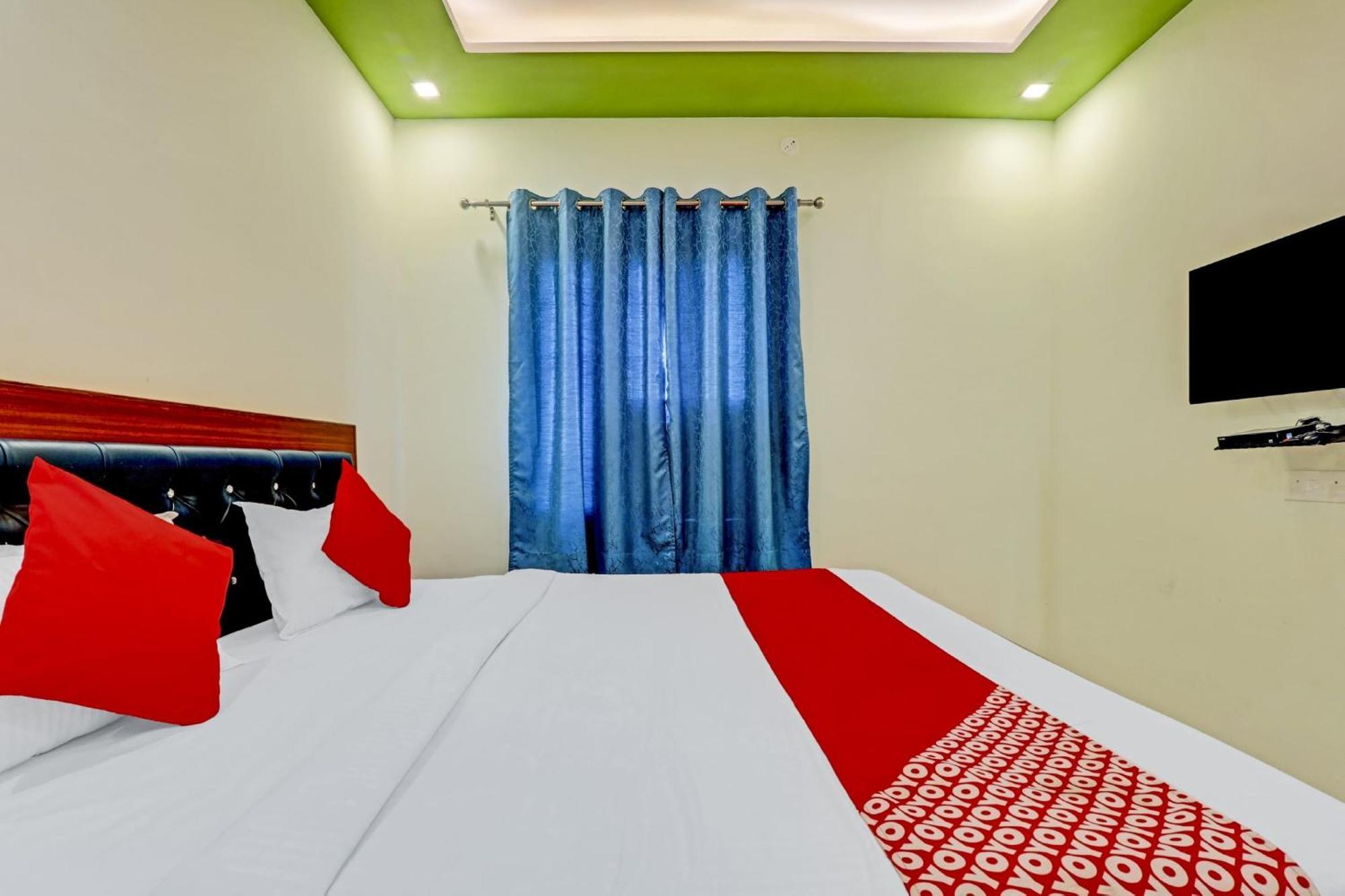 Hotel O Chauhan Palace Lakhnau Kültér fotó